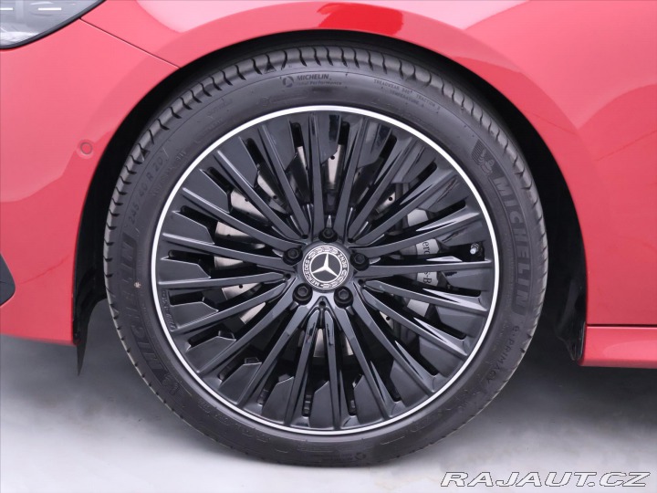 Mercedes-Benz E 2,0 220d 4MATIC AMG Premu 2025