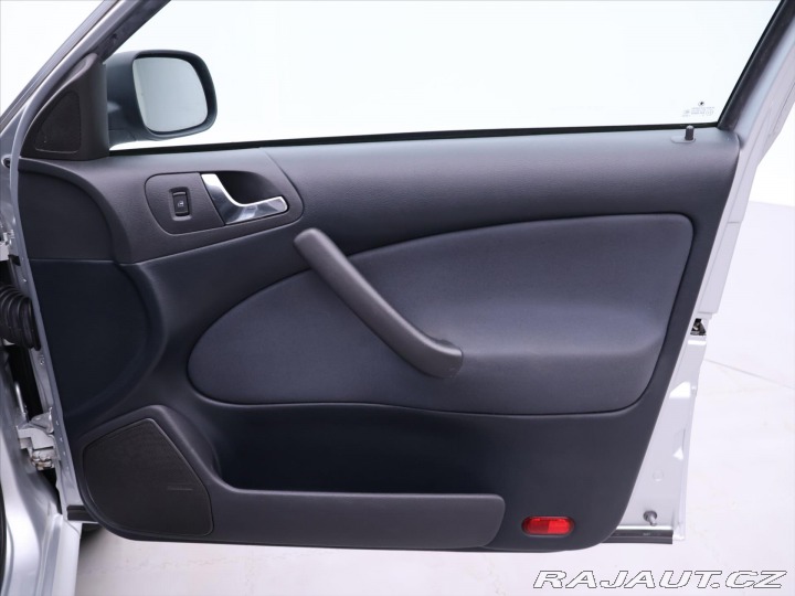 Škoda Octavia 1,6 75kw Tour 2010