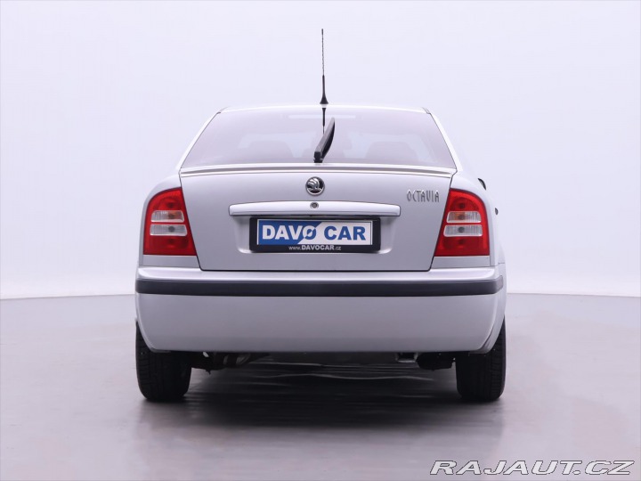 Škoda Octavia 1,6 75kw Tour 2010