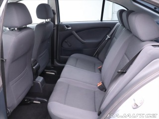 Škoda Octavia 1,6 75kw Tour 2010