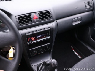 Škoda Octavia 1,6 75kw Tour 2010