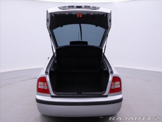 Škoda Octavia 1,6 75kw Tour 2010