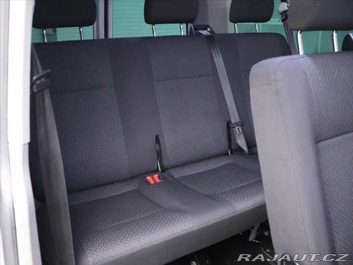 Volkswagen Caravelle 2,0 TDI 110kW 9-Míst ACC 2015