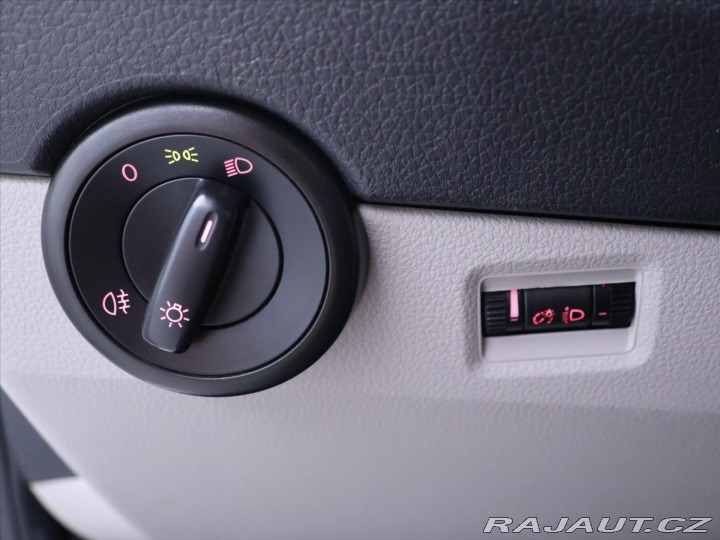 Volkswagen Caravelle 2,0 TDI 110kW 9-Míst ACC 2015