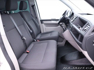 Volkswagen Caravelle 2,0 TDI 110kW 9-Míst ACC 2015