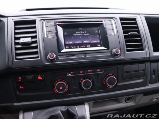 Volkswagen Caravelle 2,0 TDI 110kW 9-Míst ACC 2015