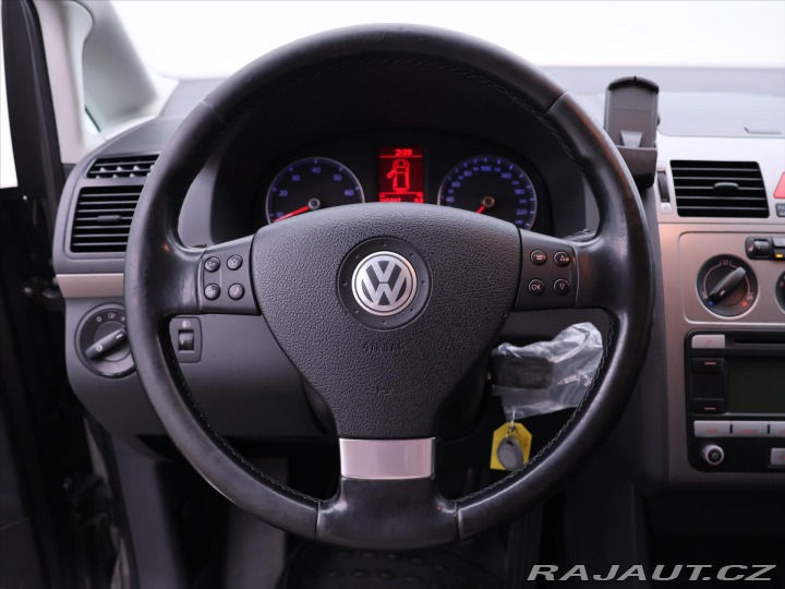 Volkswagen Touran 2,0 i 80kW Klima Tažné CN 2007