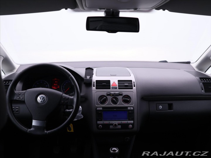 Volkswagen Touran 2,0 i 80kW Klima Tažné CN 2007