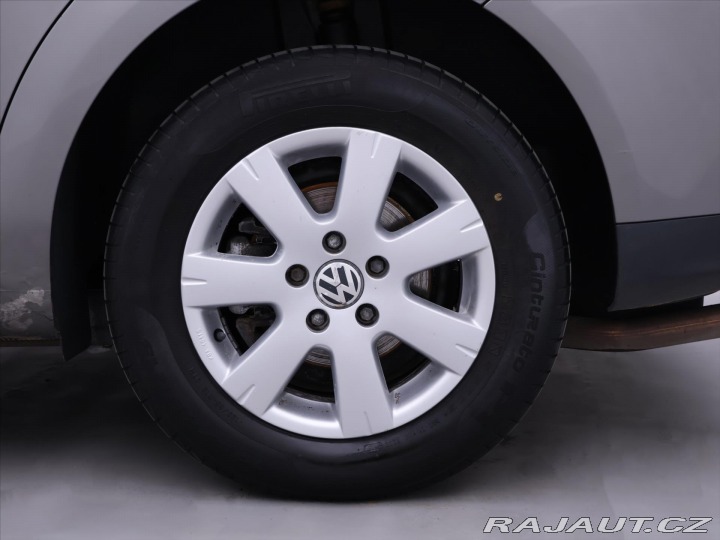 Volkswagen Touran 2,0 i 80kW Klima Tažné CN 2007