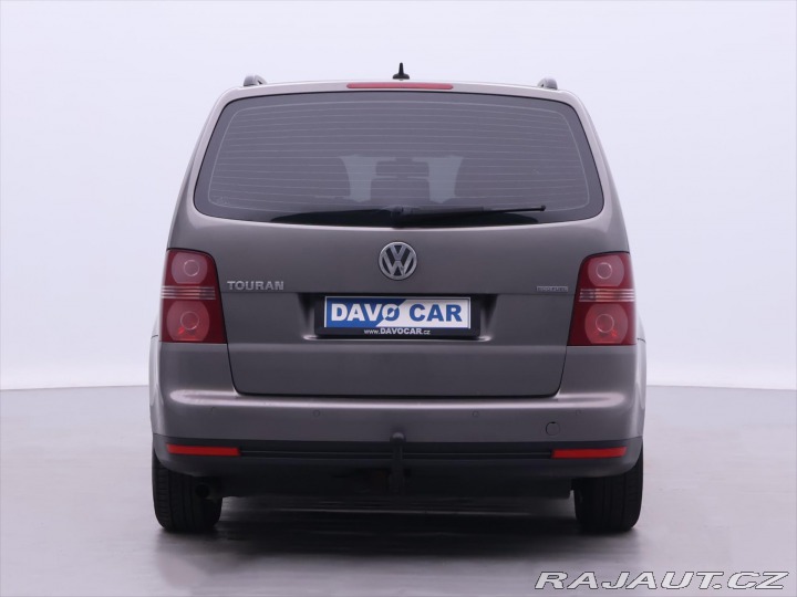 Volkswagen Touran 2,0 i 80kW Klima Tažné CN 2007