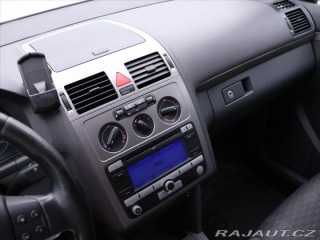 Volkswagen Touran 2,0 i 80kW Klima Tažné CN 2007