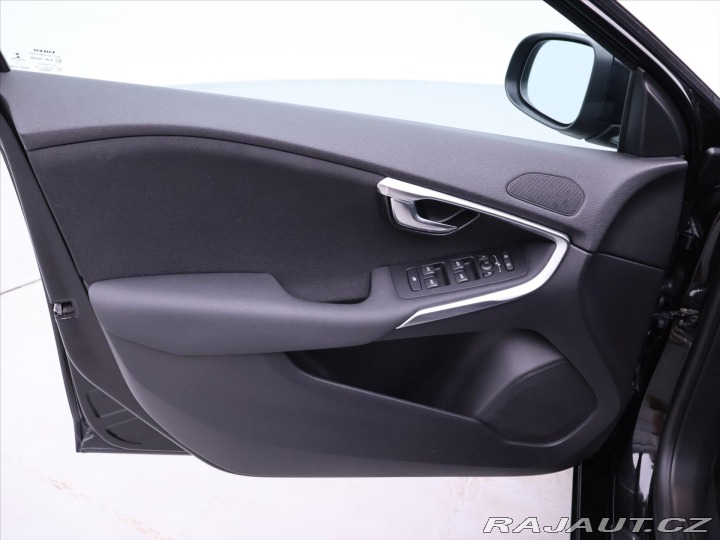 Volvo V40 2,0 D2 Winter Packet LED 2017
