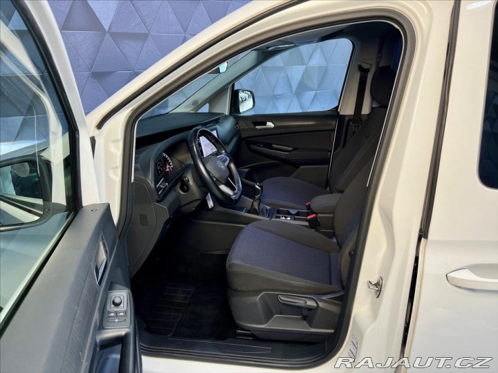 Volkswagen Caddy 2,0 TDI 75 KW LIFE, 6MT, 2021