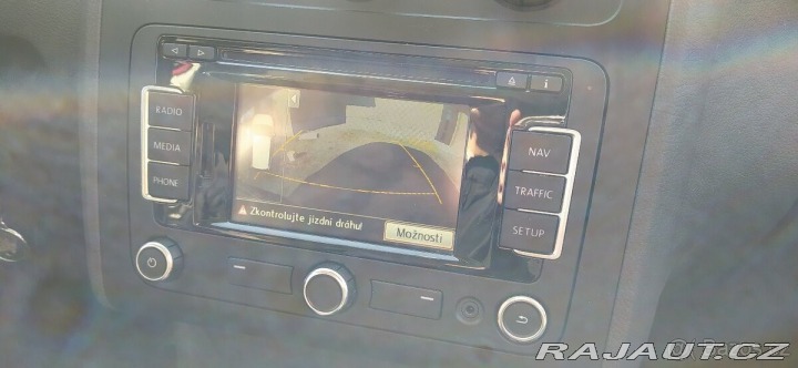 Volkswagen Touran 2,0 TDI DPF COMFORTLINE 2013