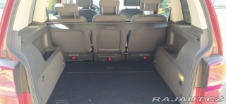 Volkswagen Touran 2,0 TDI DPF COMFORTLINE 2013