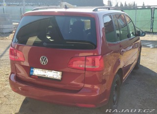 Volkswagen Touran 2,0 TDI DPF COMFORTLINE 2013