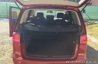 Volkswagen Touran 2,0 TDI DPF COMFORTLINE 2013