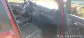Volkswagen Touran 2,0 TDI DPF COMFORTLINE 2013