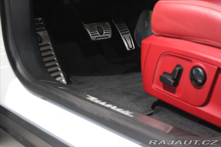 Maserati Levante S Q4 GranLusso Rosso/Grig 2017