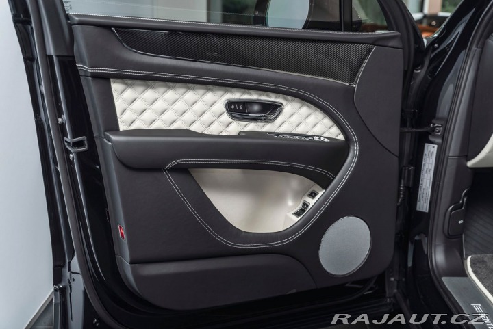 Bentley Bentayga  2021