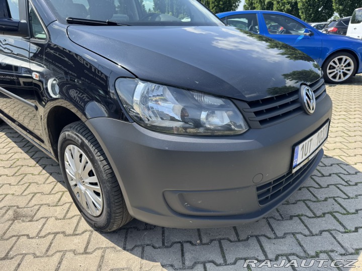 Volkswagen Caddy 1,6 TDI 75 KW 2X KOLA 2015