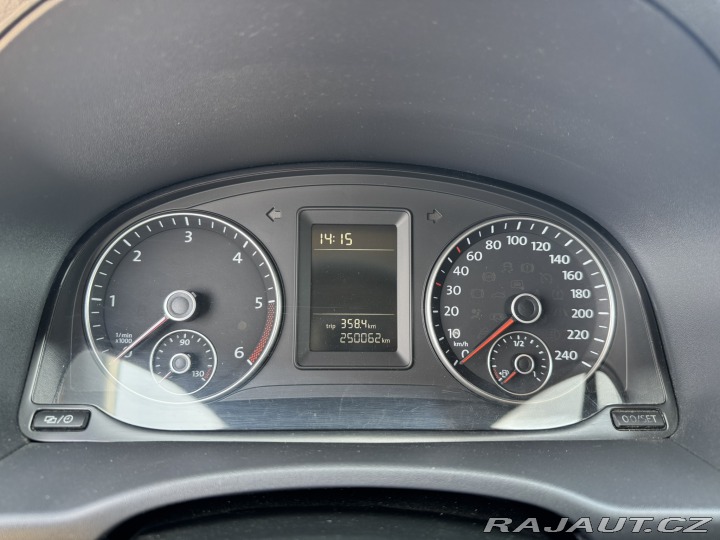 Volkswagen Caddy 1,6 TDI 75 KW 2X KOLA 2015