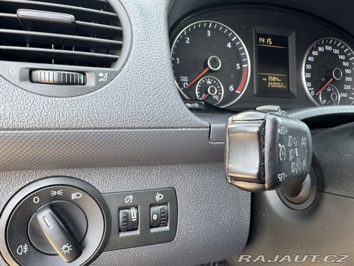 Volkswagen Caddy 1,6 TDI 75 KW 2X KOLA 2015