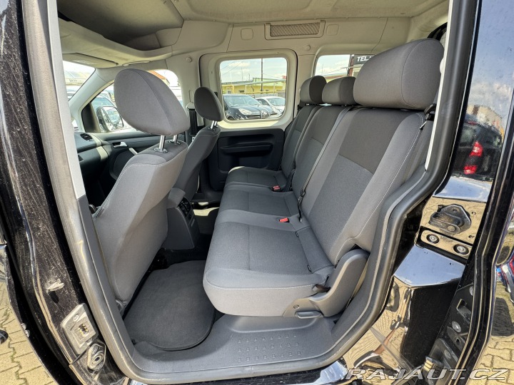 Volkswagen Caddy 1,6 TDI 75 KW 2X KOLA 2015