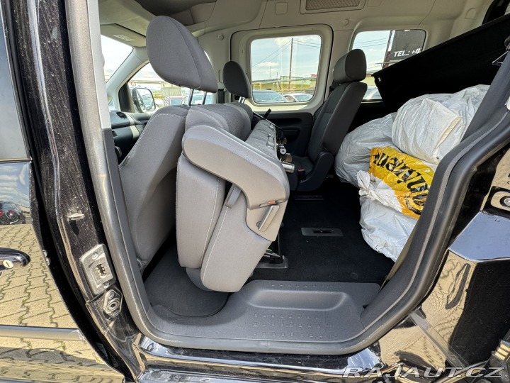 Volkswagen Caddy 1,6 TDI 75 KW 2X KOLA 2015