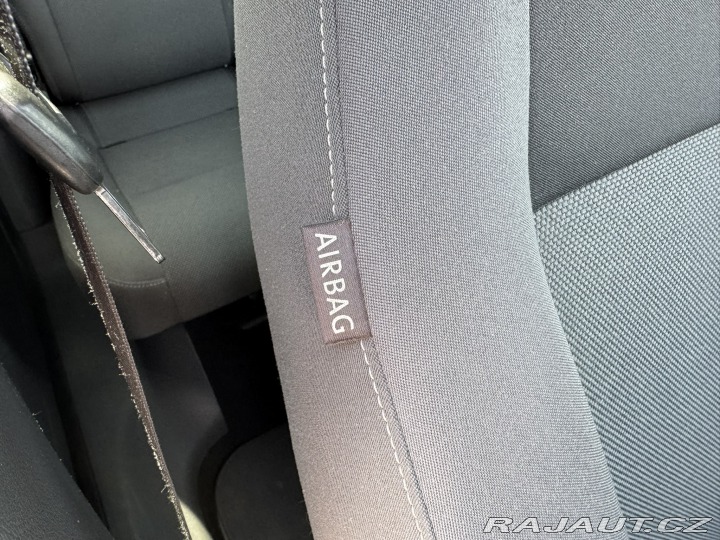 Volkswagen Caddy 1,6 TDI 75 KW 2X KOLA 2015