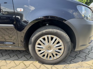 Volkswagen Caddy 1,6 TDI 75 KW 2X KOLA 2015