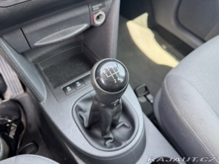 Volkswagen Caddy 1,6 TDI 75 KW 2X KOLA 2015
