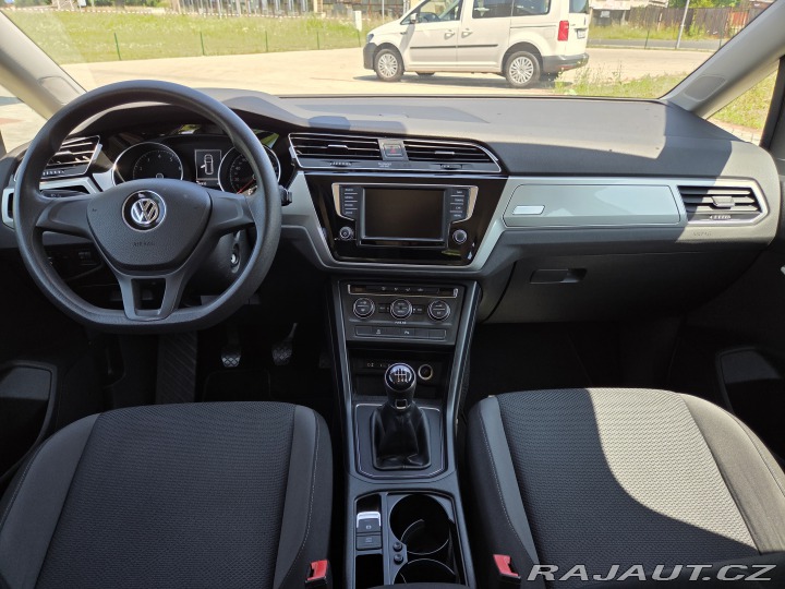 Volkswagen Touran 5T1 2016
