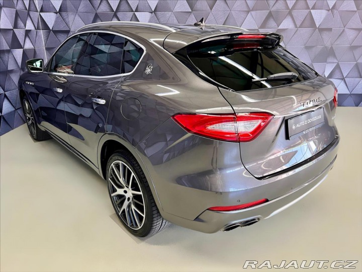 Maserati Levante SQ4 316 KW, HARMAN KARDON 2017