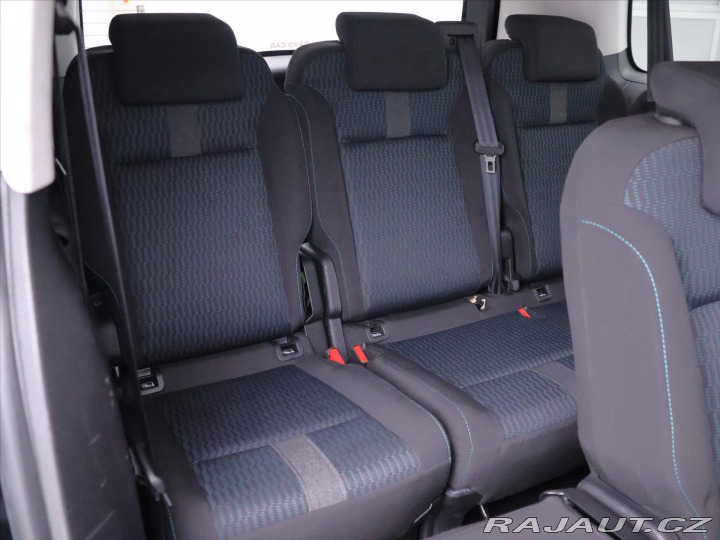 Peugeot Traveller 2,0 HDi 106kW CZ L2 8-Mís 2022