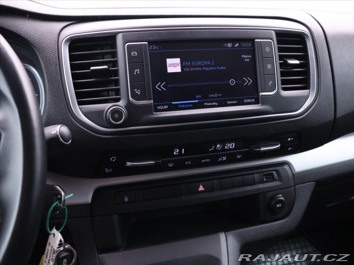 Peugeot Traveller 2,0 HDi 106kW CZ L2 8-Mís 2022