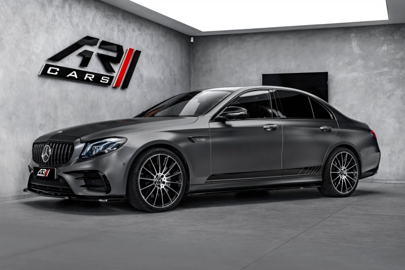 Mercedes-Benz E 4M Designo Burmester