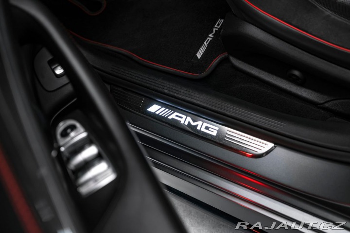 Mercedes-Benz E 4M Designo Burmester 1800