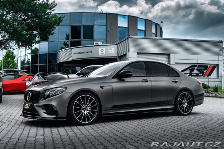 Mercedes-Benz E 4M Designo Burmester 1800