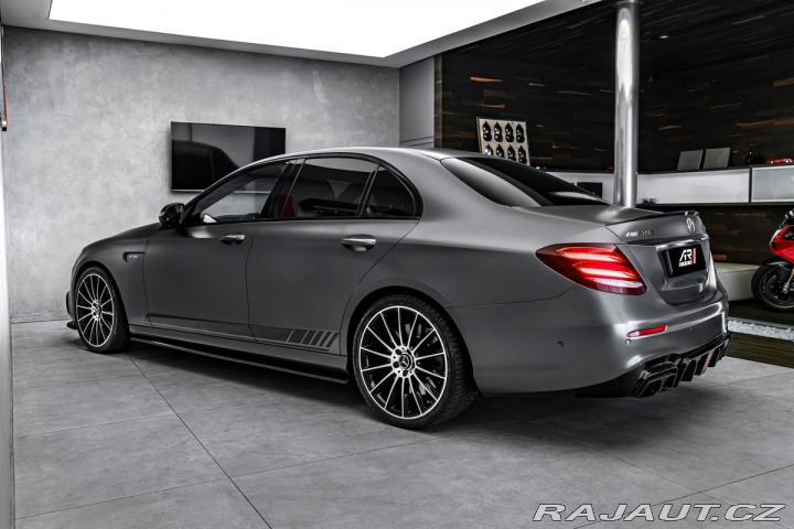 Mercedes-Benz E 4M Designo Burmester 1800