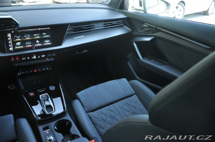 Audi RS3 2.5TFSI Rezervace 2025