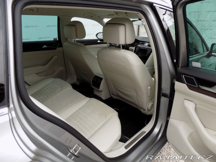 Volkswagen Passat 2.0TDI/Highline/Full-LED/ 2017