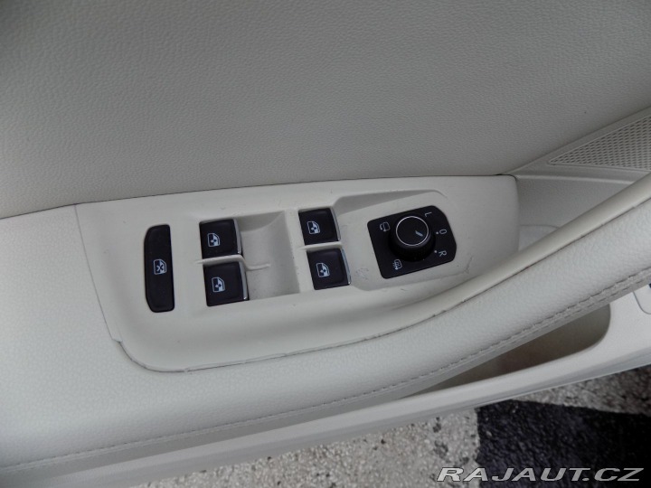 Volkswagen Passat 2.0TDI/Highline/Full-LED/ 2017