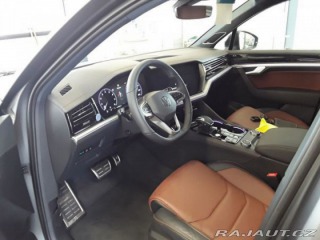 Volkswagen Touareg R-Line 4Motion 3.0 TSI 25 2024