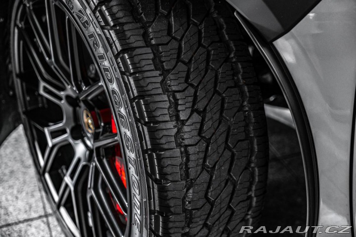 Lamborghini Huracán Sterrato SENSONUM/LED/SES 2023