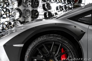 Lamborghini Huracán Sterrato SENSONUM/LED/SES 2023