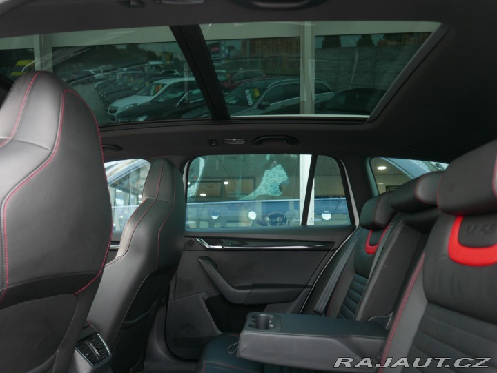 Škoda Octavia RS 2,0TSI Panorama REZERV 2014