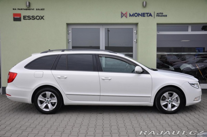 Škoda Superb 1.6TDi NAVIGACE TAŽNÉ 2012