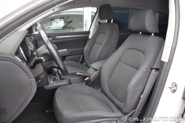 Škoda Superb 1.6TDi NAVIGACE TAŽNÉ 2012