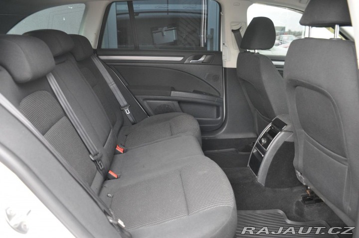 Škoda Superb 1.6TDi NAVIGACE TAŽNÉ 2012